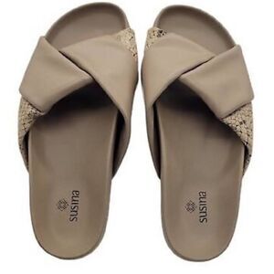 Susina Vista Snakeskin Slide Sandals Size 8 NWT